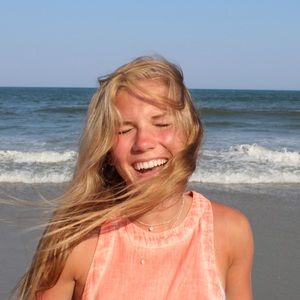 Meet your Posher, Gillian